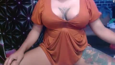  i am trixie im Your Selfsucking Mistress  online show from 14, 4, 2026