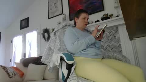 Aurora Willows online show from 6, 1, 2026