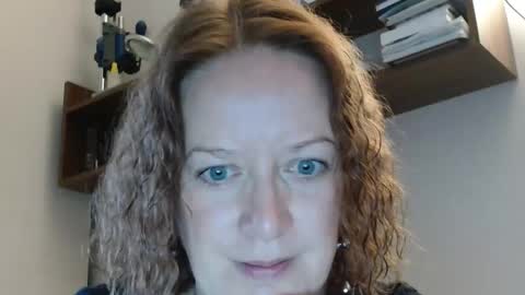 12ennie online show from 15, 10, 2025