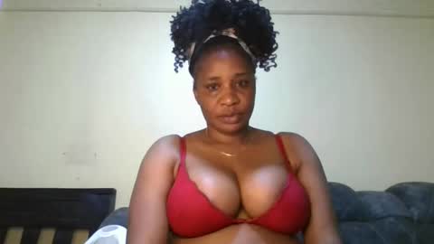 Snapshot of 1_sexylove chatting on 5, 5, 2026 1_sexylove online show from 5, 5, 2026