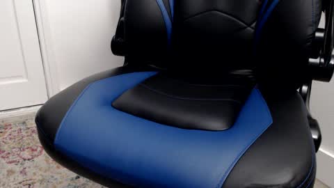 i erupt if you suck ur nipples 4 me and look at the camera while watching me online show from 27, 2, 2025