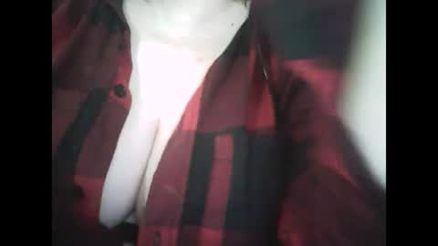 Snapshot of 1deluxepussy chatting on 11, 1, 2025 Deluxepussy online show from 11, 1, 2025