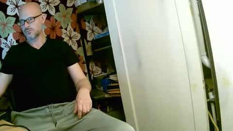 1hotbaldguy online show from 17, 2, 2026