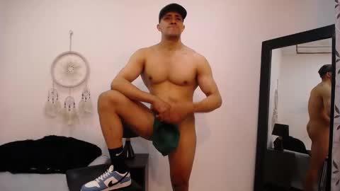 Snapshot of 1logan_ chatting on 1, 3, 2025 Logan online show from 1, 3, 2025