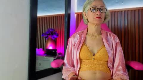 Miss Monserrate online show from 28, 3, 2026