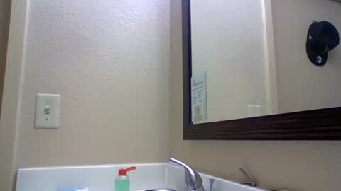 TheShyOne18 online show from 13, 2, 2026