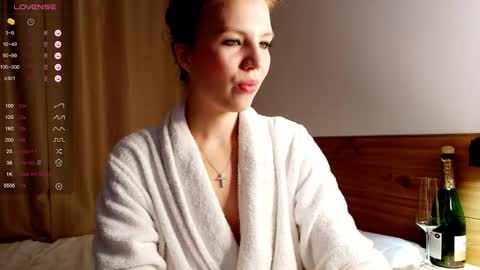 Snapshot of 1slavicdoll chatting on 14, 9, 2025 VICTORIA online show from 14, 9, 2025