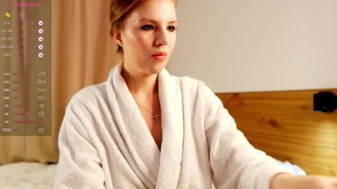 Snapshot of 1slavicdoll chatting on 17, 9, 2025 VICTORIA online show from 17, 9, 2025