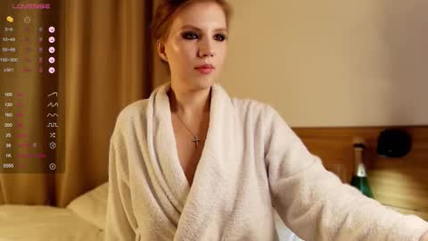 Snapshot of 1slavicdoll chatting on 6, 10, 2025 VICTORIA online show from 6, 10, 2025
