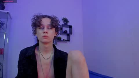 Milos online show from 27, 12, 2024