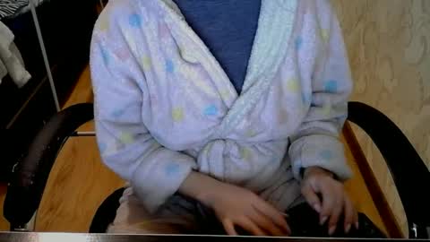 Snapshot of 1your_hot_girls chatting on 11, 12, 2024 1your_hot_girls online show from 11, 12, 2024