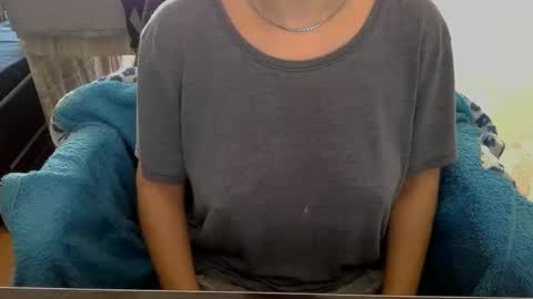 Snapshot of 1your_hot_girls chatting on 24, 2, 2025 1your_hot_girls online show from 24, 2, 2025
