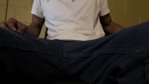 Snapshot of 2001cashking chatting on 2, 12, 2025 2001cashking online show from 2, 12, 2025