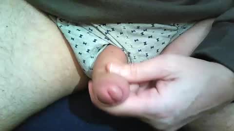 Snapshot of 2001uwuk chatting on 28, 11, 2025 2001uwuk online show from 28, 11, 2025