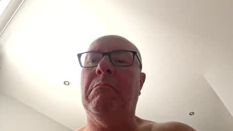 Snapshot of 211scudder chatting on 4, 6, 2026 211skoosh online show from 4, 6, 2026