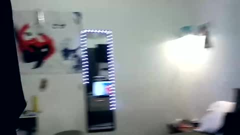 Snapshot of 21yearsy0ung9icheshung chatting on 24, 1, 2025 AlecurClit online show from 24, 1, 2025