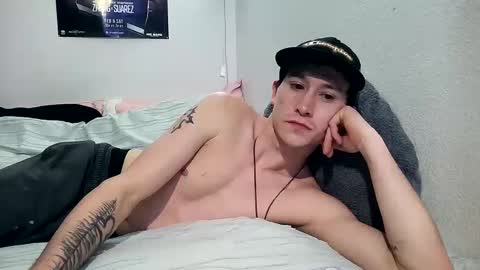 Snapshot of 21yearsy0ung9icheshung chatting on 14, 2, 2025 AlecurClit online show from 14, 2, 2025