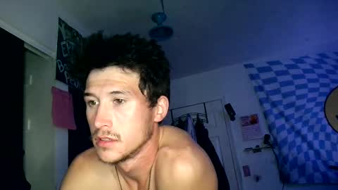 Snapshot of 21yearsy0ung9icheshung chatting on 16, 9, 2025 AlecurClit online show from 16, 9, 2025