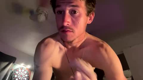 Snapshot of 21yearsy0ung9icheshung chatting on 7, 10, 2025 AlecurClit online show from 7, 10, 2025