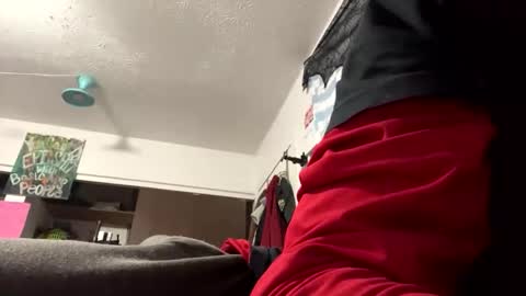 Snapshot of 21yearsy0ung9icheshung chatting on 1, 12, 2025 AlecurClit online show from 1, 12, 2025