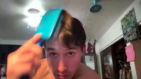 Snapshot of 21yearsy0ung9icheshung chatting on 5, 12, 2025 AlecurClit online show from 5, 12, 2025