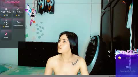 Snapshot of 2girls__dream chatting on 17, 12, 2024 samantha sharon online show from 17, 12, 2024