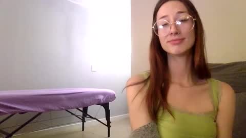 Snapshot of 2gorls1link chatting on 31, 12, 2024 2girls1link online show from 31, 12, 2024