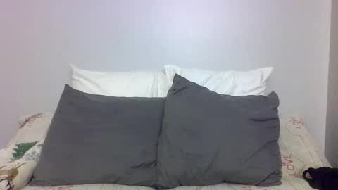 Snapshot of 2gorls1link chatting on 13, 1, 2025 2girls1link online show from 13, 1, 2025