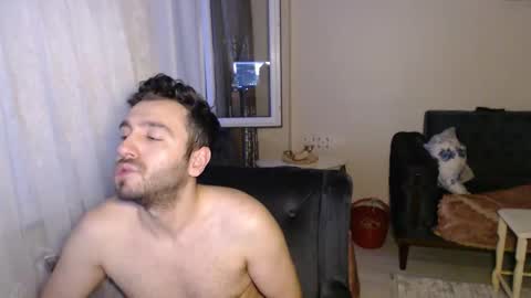 Snapshot of 2handsomeman chatting on 3, 6, 2026 Berk online show from 3, 6, 2026