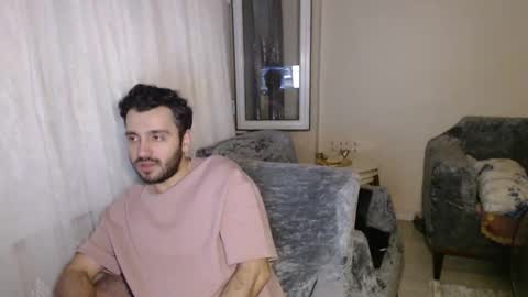 Snapshot of 2handsomeman chatting on 10, 6, 2026 Berk online show from 10, 6, 2026