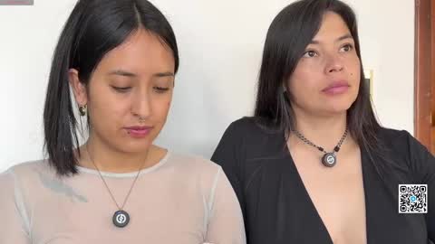Snapshot of 2summerlove2 chatting on 20, 4, 2026 Dalilah and Tarah online show from 20, 4, 2026