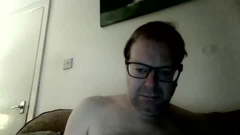 Snapshot of 4rtt43 chatting on 24, 2, 2026 robert online show from 24, 2, 2026