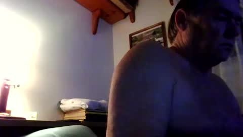 Snapshot of 5432longer1 chatting on 7, 1, 2026 longer online show from 7, 1, 2026