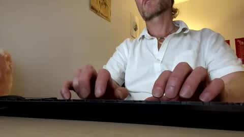 Snapshot of 555tony555 chatting on 26, 2, 2026 555tony555 online show from 26, 2, 2026