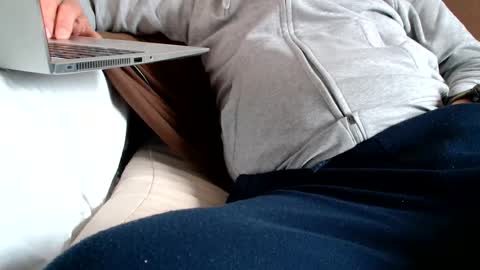 F E L I X -  -  F O ll O W      M E  online show from 7, 1, 2026