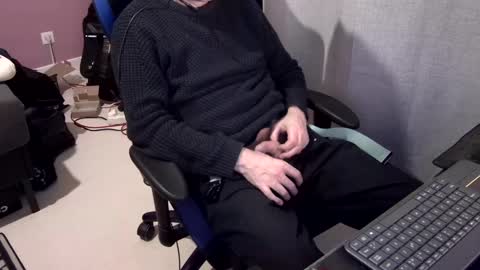 Larese Carlo online show from 1, 2, 2025