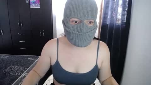 Snapshot of 666maskgirl chatting on 2, 12, 2024 SHANNON online show from 2, 12, 2024