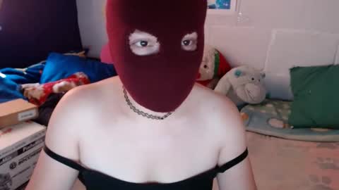 Snapshot of 666maskgirl chatting on 24, 12, 2024 SHANNON online show from 24, 12, 2024