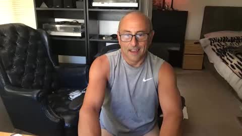 daddy vegas  for single women and couples here online show from 17, 3, 2026