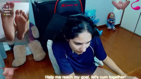 Snapshot of 69_shades chatting on 21, 10, 2025 lucero online show from 21, 10, 2025