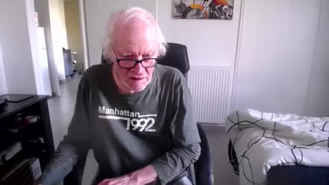 Snapshot of 73yves chatting on 8, 5, 2026 73yves online show from 8, 5, 2026