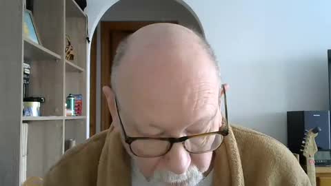 Snapshot of 7thsojourn chatting on 8, 12, 2024 Papi online show from 8, 12, 2024