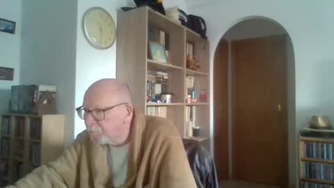 Snapshot of 7thsojourn chatting on 4, 2, 2025 Papi online show from 4, 2, 2025