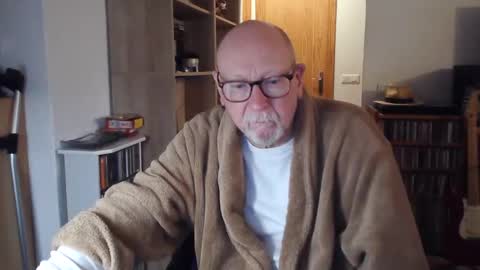 Snapshot of 7thsojourn chatting on 5, 2, 2025 Papi online show from 5, 2, 2025