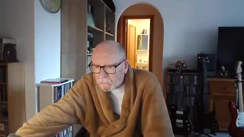 Snapshot of 7thsojourn chatting on 9, 3, 2025 Papi online show from 9, 3, 2025