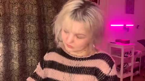 Snapshot of 80s_brat chatting on 7, 1, 2025 Ivy online show from 7, 1, 2025