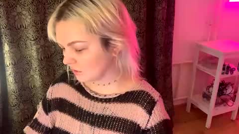 Snapshot of 80s_brat chatting on 13, 1, 2025 Ivy online show from 13, 1, 2025
