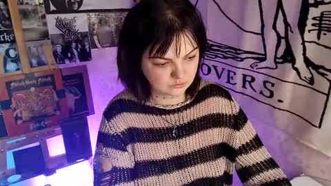 Snapshot of 80s_brat chatting on 2, 10, 2025 Ivy online show from 2, 10, 2025