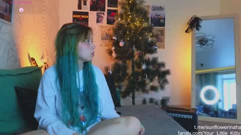 Snapshot of 819sunflowerinahat2016 chatting on 8, 1, 2025 Cornelia and Dante online show from 8, 1, 2025