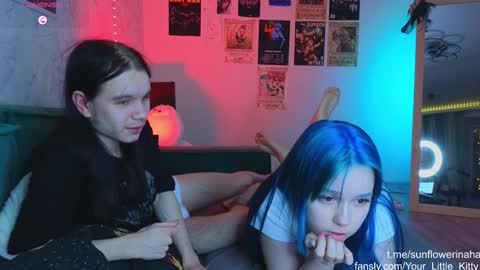 Snapshot of 819sunflowerinahat2016 chatting on 12, 1, 2025 Cornelia and Dante online show from 12, 1, 2025